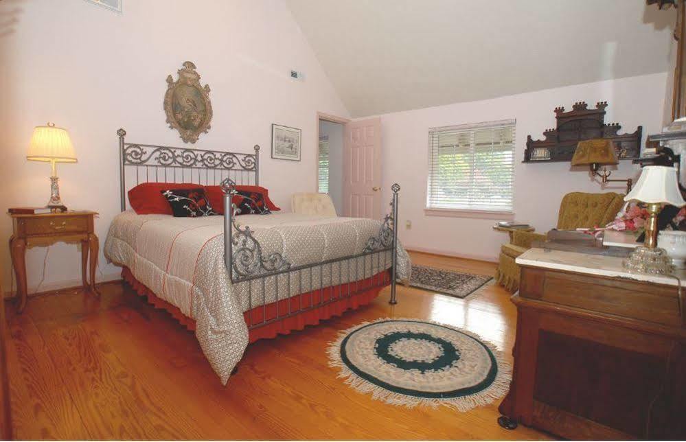 The Gables Victorian Mansion Bed And Breakfast Inn Reedville Esterno foto